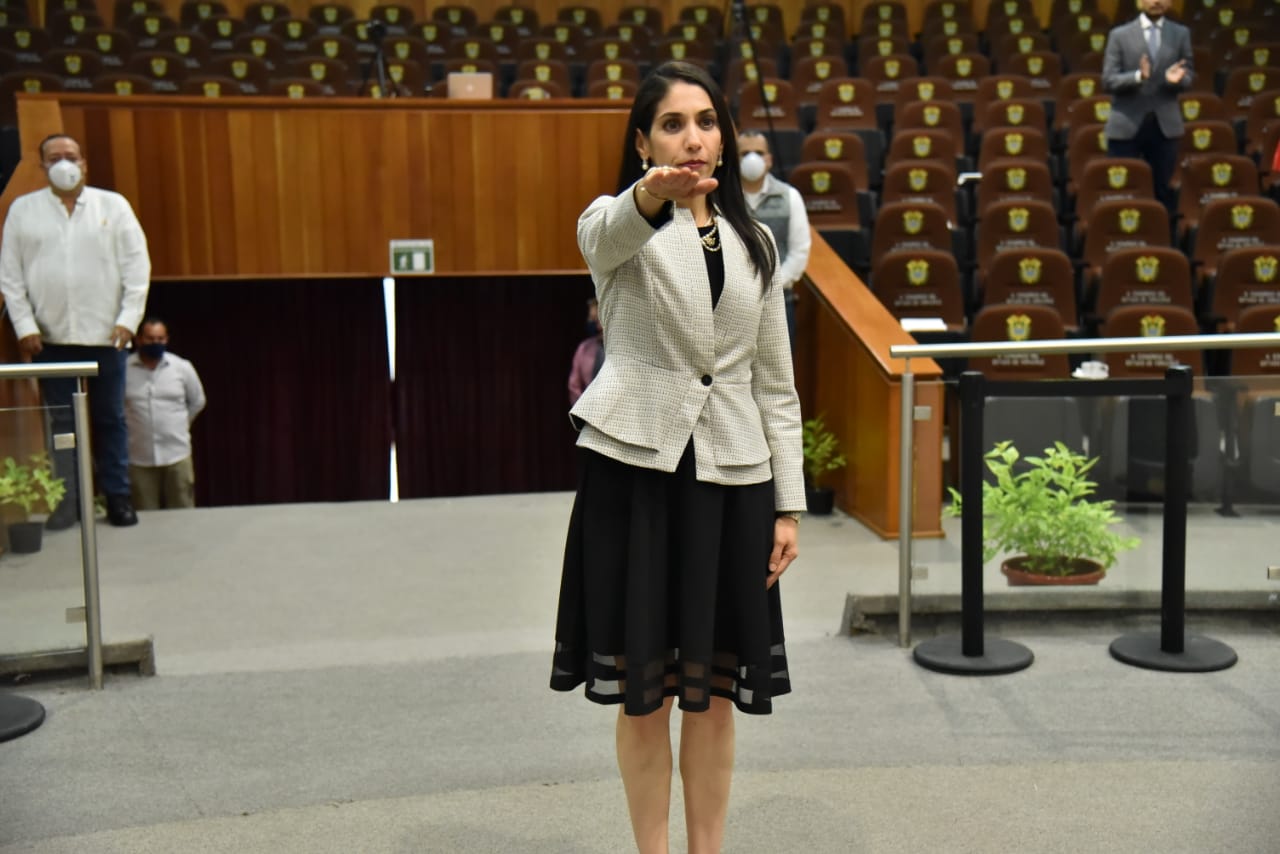 Verónica Hernández Giadáns, es electa titular de la FGE WhatsApp Image 2020-05-28 at 16.24.20