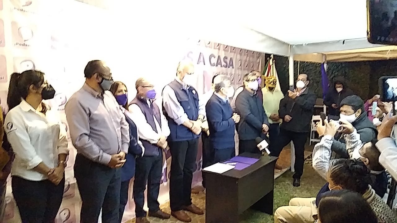 Uriel Flores Aguayo precandidato de PODEMOS va por Xalapa WhatsApp Image 2021-01-27 at 10.04.35 PM