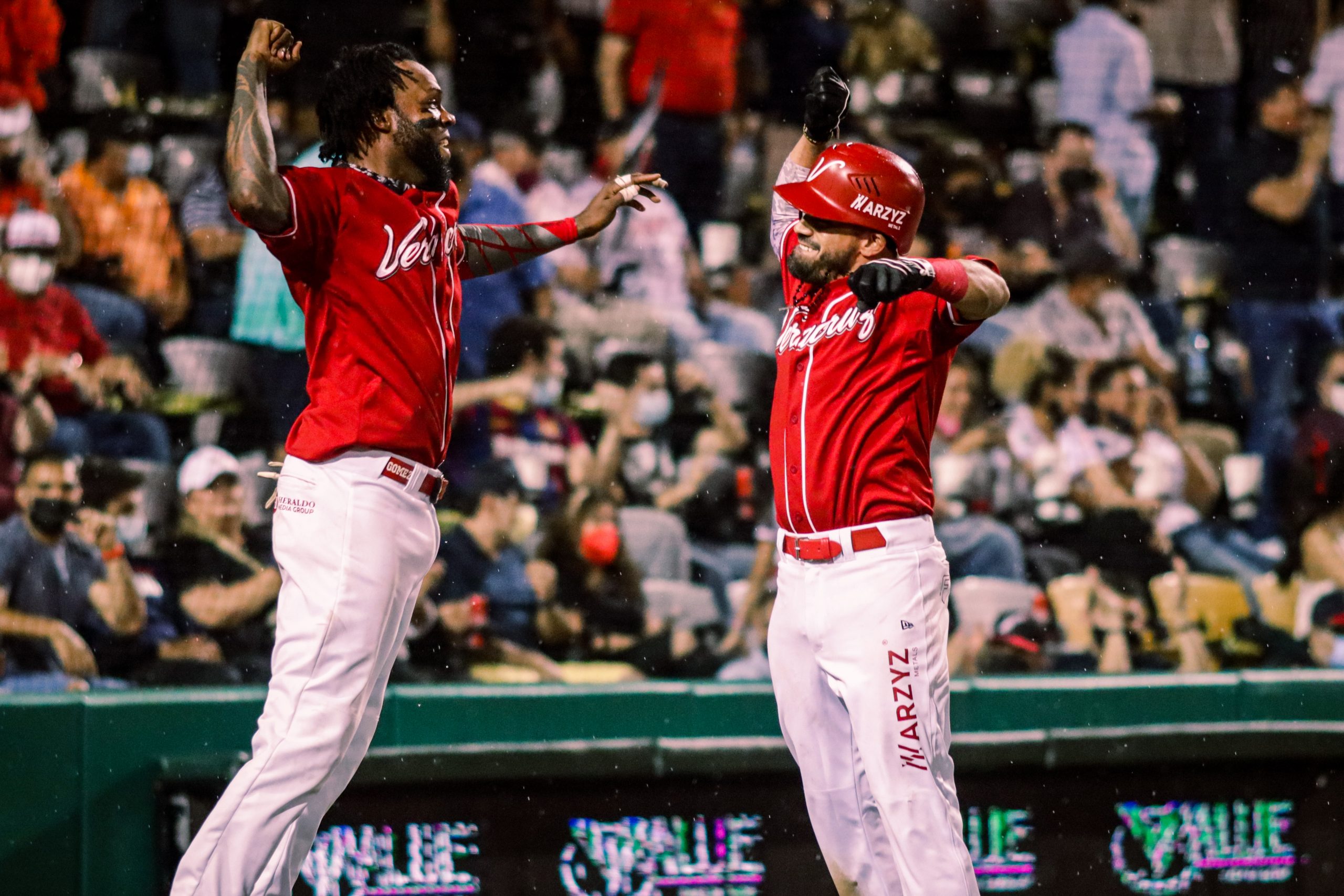 CELEBRACION GOMEZ-MAXWELL--S8_J3_CASA_QTR_VER_17_JUN_21_ONGAME-7018