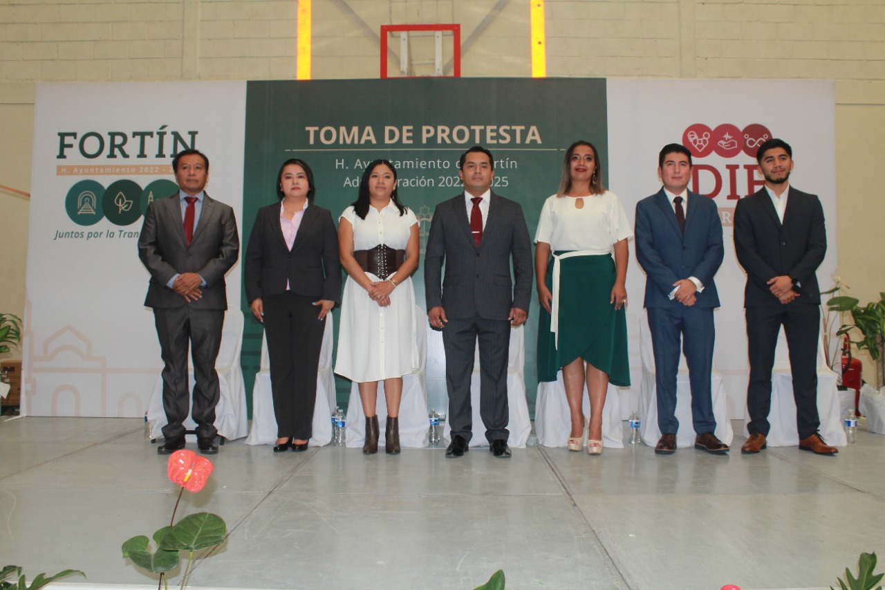 Toma protesta como presidente municipal: Gerardo Rosales Victoria Fortin