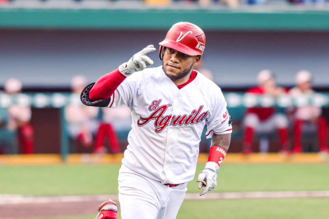 photo4992256757380263059