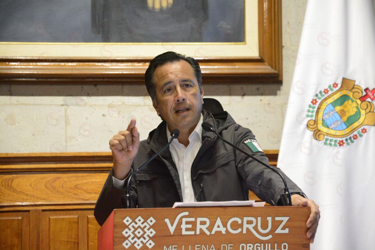 Evidencia gobernador Cuitláhuac García Jiménez a Earth Mission. photo5573591167988246490
