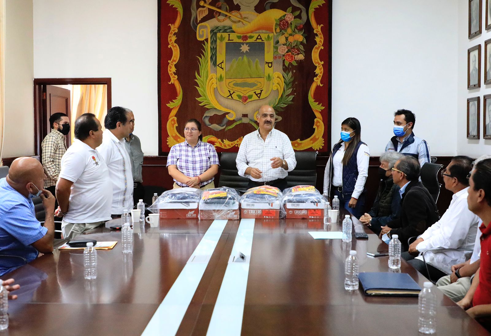 Entrega Ayuntamiento implementos<br>de trabajo a personal sindicalizado WhatsApp Image 2022-10-18 at 2.48.14 PM