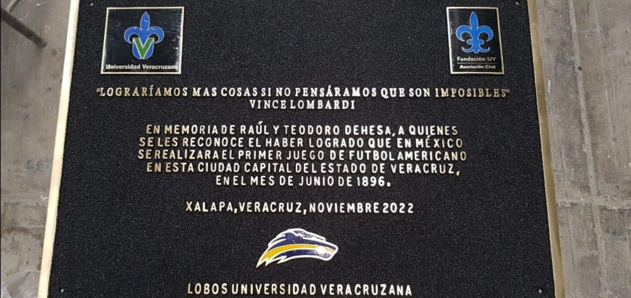 Veteranos de Lobos develarán placa que reconoce a Xalapa como ‘Cuna del Fútbol Americano’ en México. IMG_20221124_115039