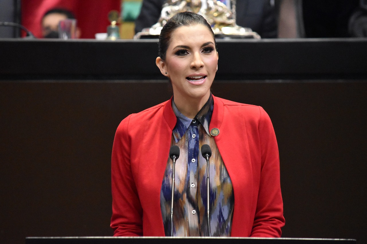 Ana Laura Bernal_1678034439