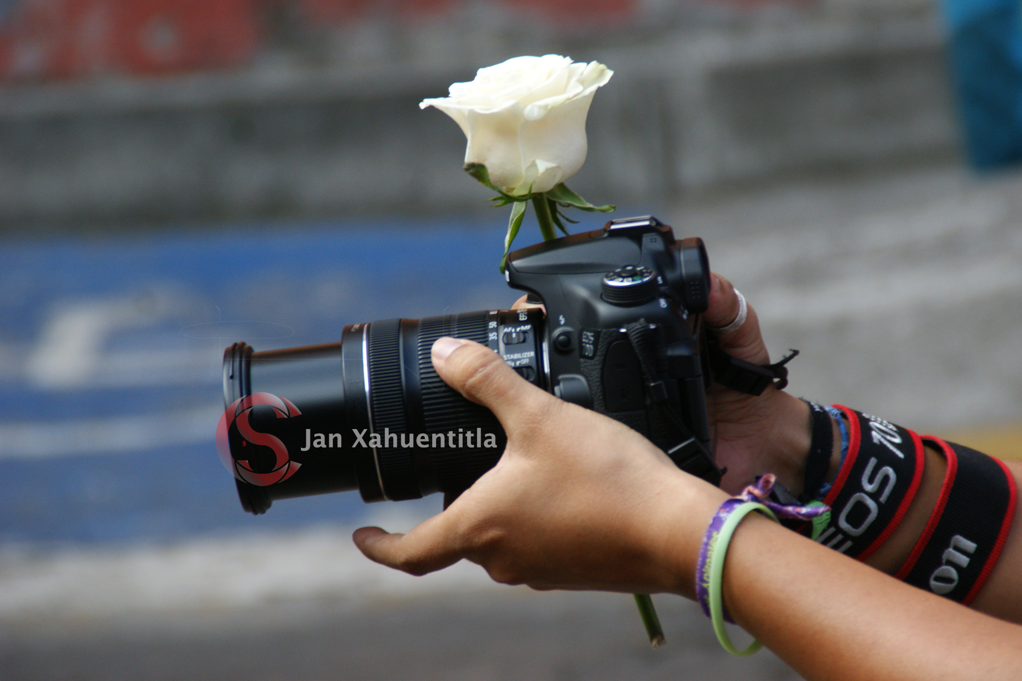 Van caso por caso de asesinatos de periodistas Fotógrafo