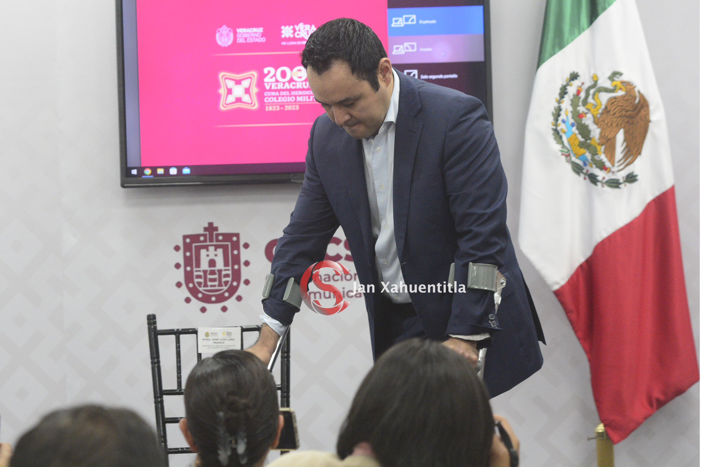 Gobierno de Veracruz aumenta deuda bancaria al pedir tres préstamos más. José Luis Lima Franco