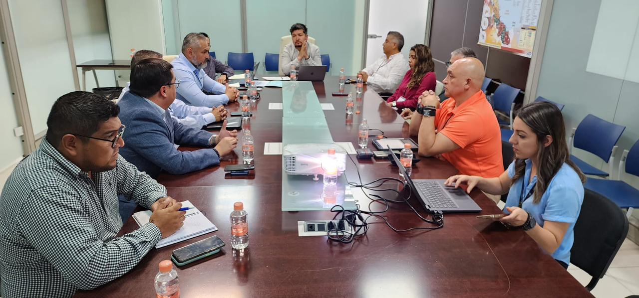 Gobierno se reúne con AMEGAX para evitar huachicoleo. WhatsApp Image 2023-03-02 at 10.42.28 AM