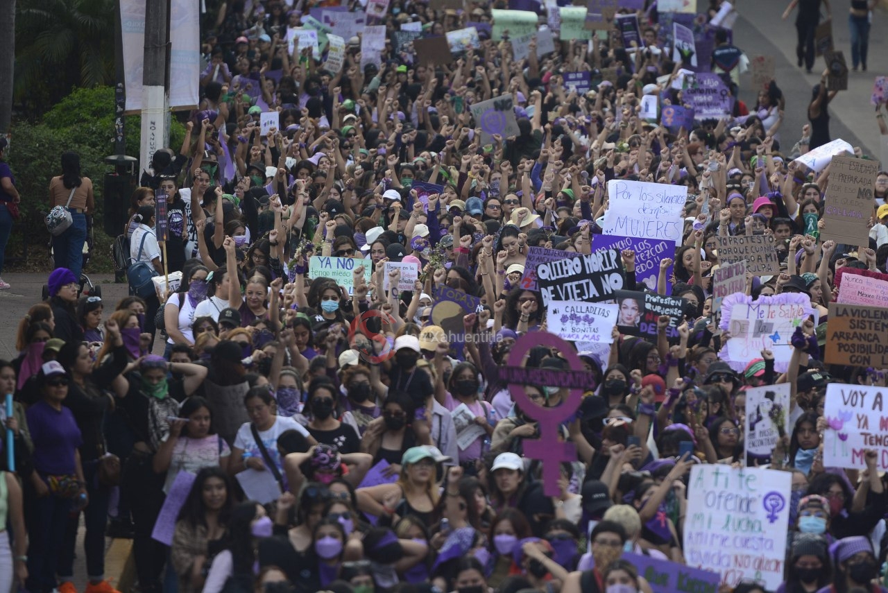 Salen mujeres a las calles para exigir justicia. Marcha 8M