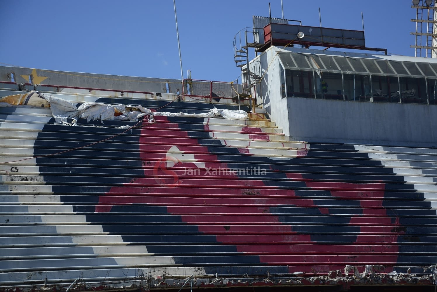 Tiburones Rojos no debió desaparecer; juez falla a favor de Fidel Kuri Luis Pirata Fuente