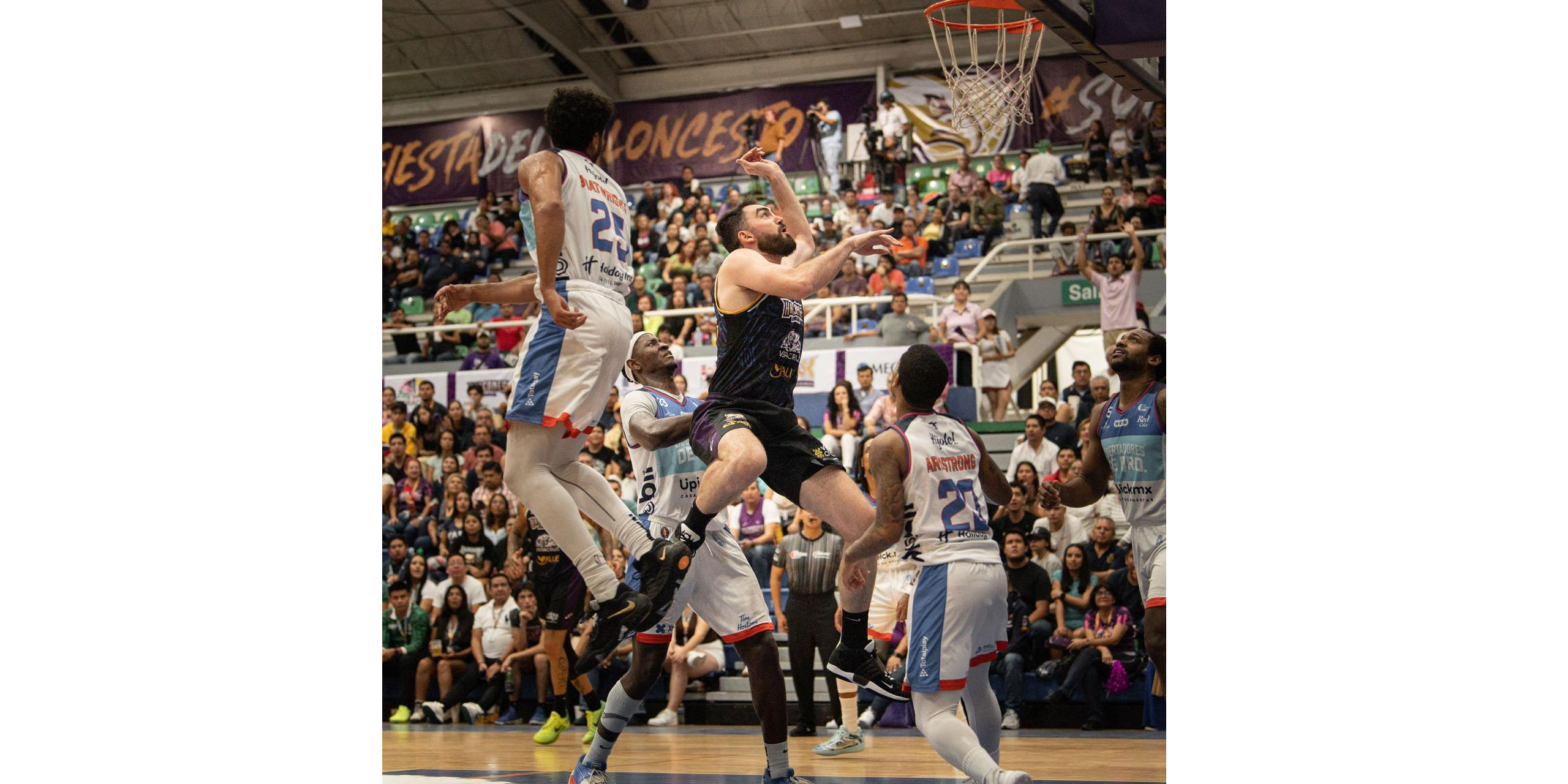 Halcones de Xalapa barre la serie y consigue su séptimo triunfo consecutivo en la temporada Halcones de Xalapa