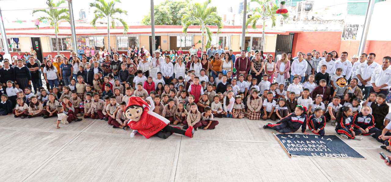 IVAI presente en cuarta jornada de talleres Español para Todos, en Alto Lucero WhatsApp Image 2023-09-11 at 14.27.07