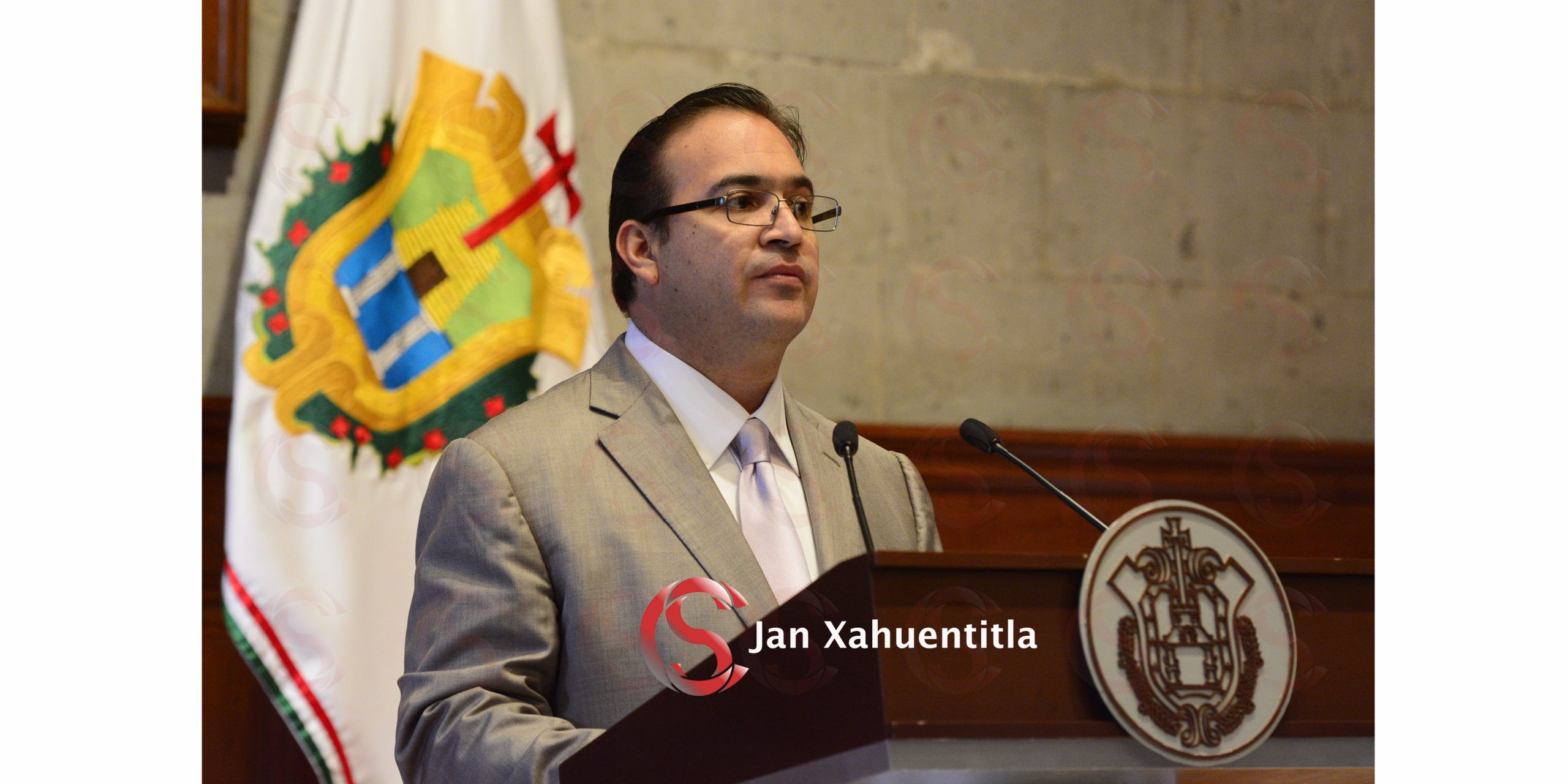 Javier Duarte se burla del PRI y de nuevo dirigente en Veracruz Javier Duarte