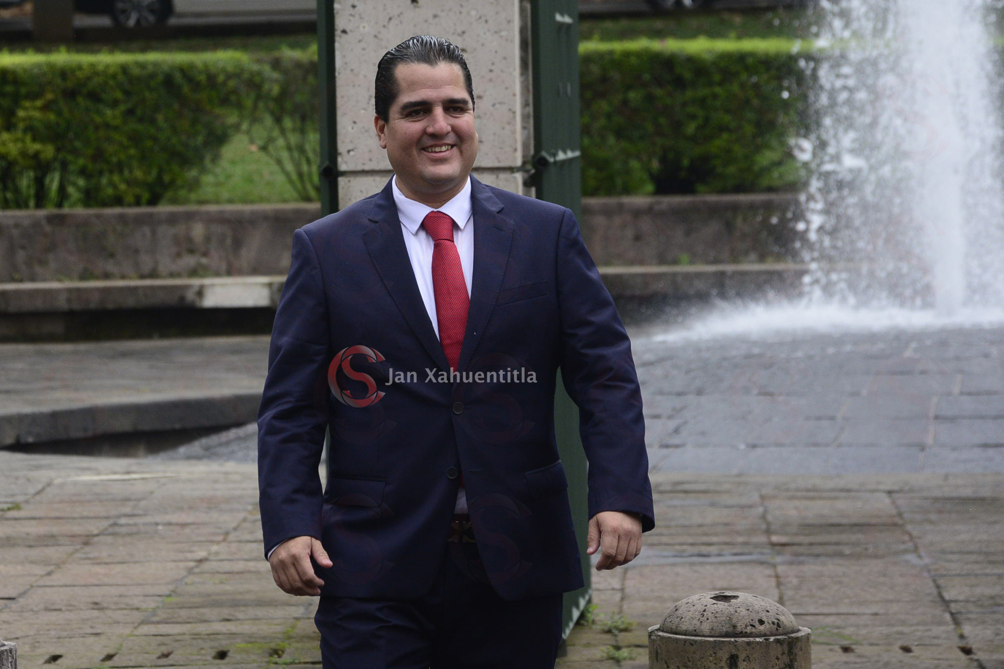 Ramírez Arana duda de la autenticidad de redes a nombre de Javier Duarte Adolfo Arana