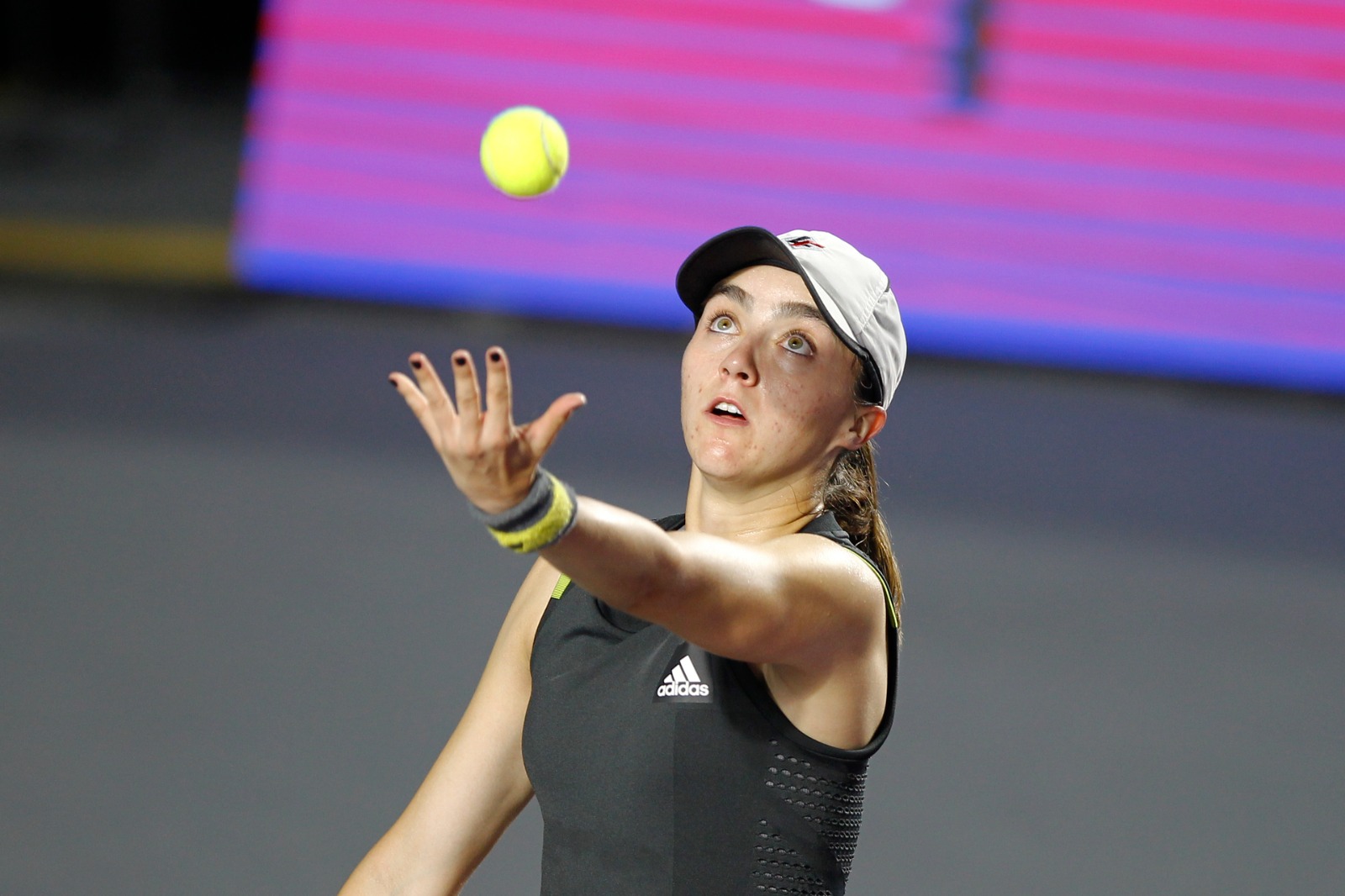 Inician precualis rumbo al Internacional W40 tenis