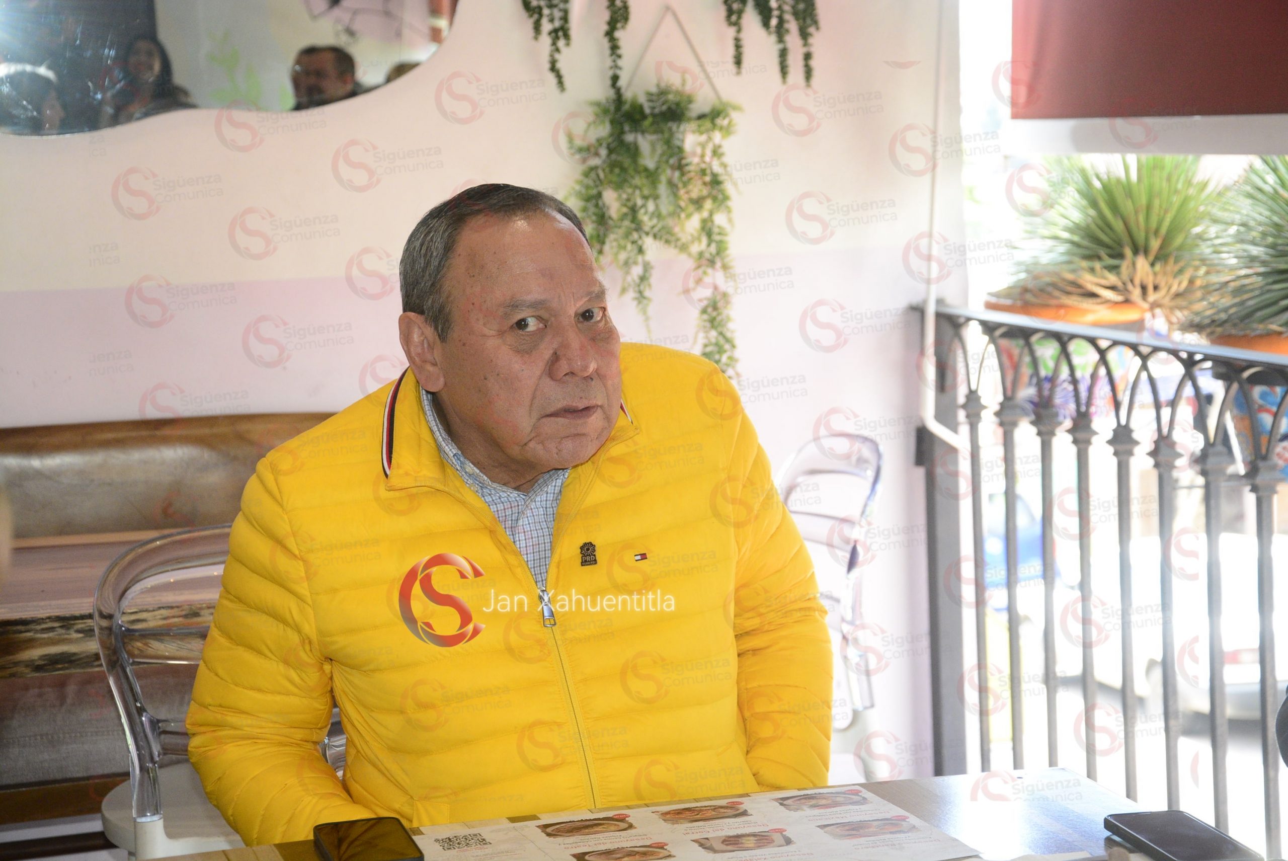 El PRD no está muerto y podría sumar con el Frente Cívico Nacional, dice Zambrano Jesús Zambrano