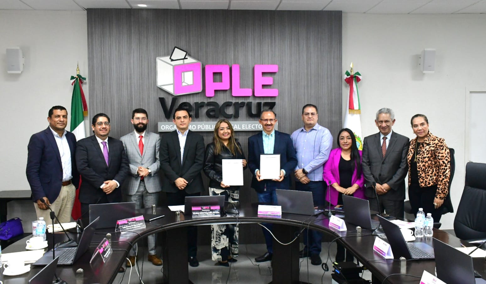 OPLE Veracruz e INE firman Plan de trabajo conjunto para la promoción de la participación ciudadana informada y razonada OPLE Veracruz