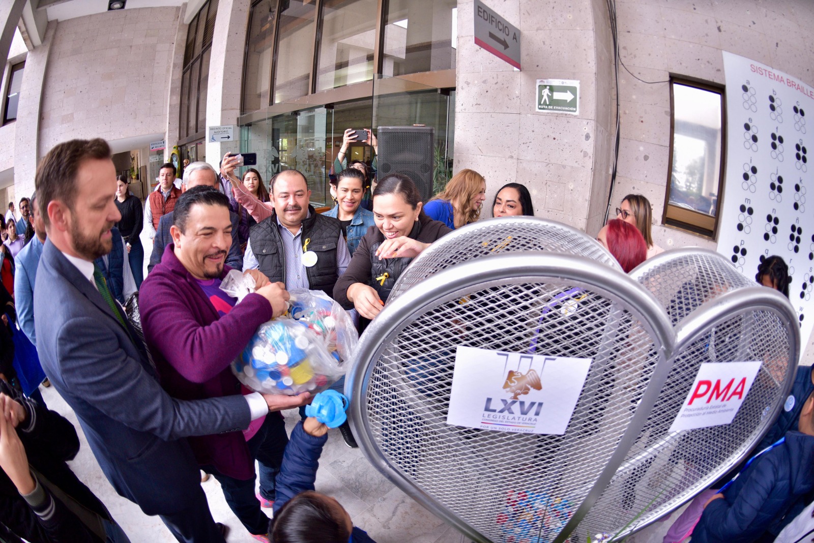 En el Congreso, campaña para tratamientos oncológicos infantiles Gómez Cazarín