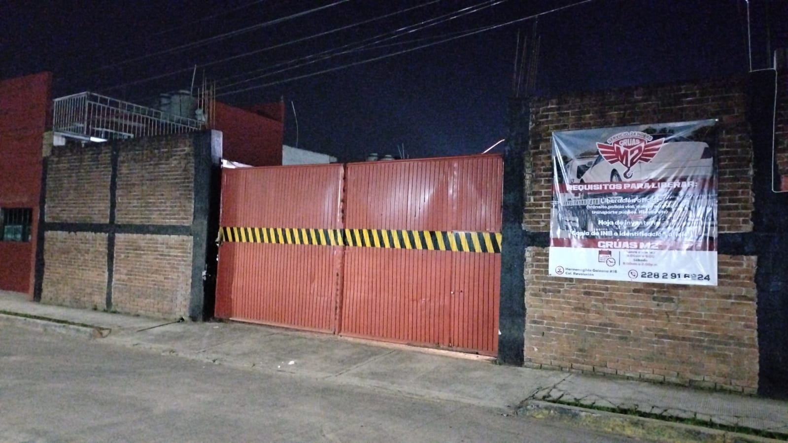 Operan grúas sin concesión y causan daños por inexperiencia de operadores WhatsApp Image 2024-02-10 at 2.18.46 PM