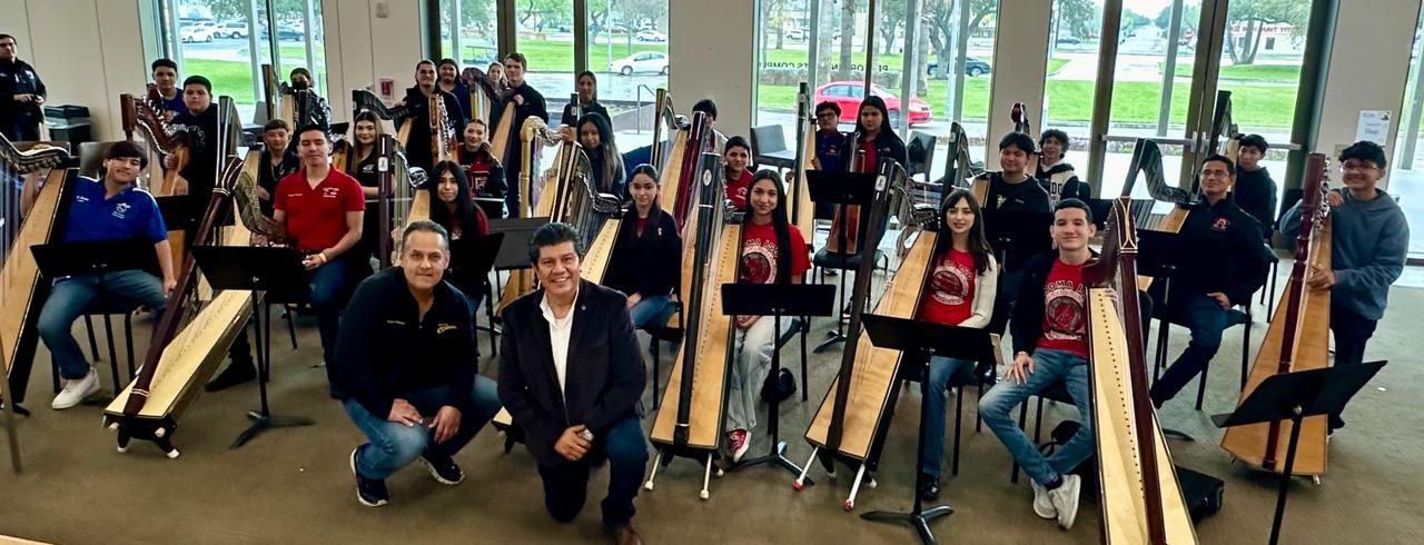 La Universidad Veracruzana, a través del Mariachi UV, participó en FESTIBA, festival en Texas La Universidad Veracruzana, a través del Mariachi UV, participó en FESTIBA, festival en Texas