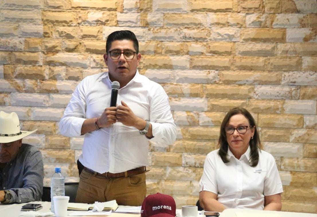 El PRIAN lanza distractores mientras le entrega todas sus candidaturas a una sola familia: Esteban Ramírez Zepeta El PRIAN lanza distractores mientras le entrega todas sus candidaturas a una sola familia: Esteban Ramírez Zepeta