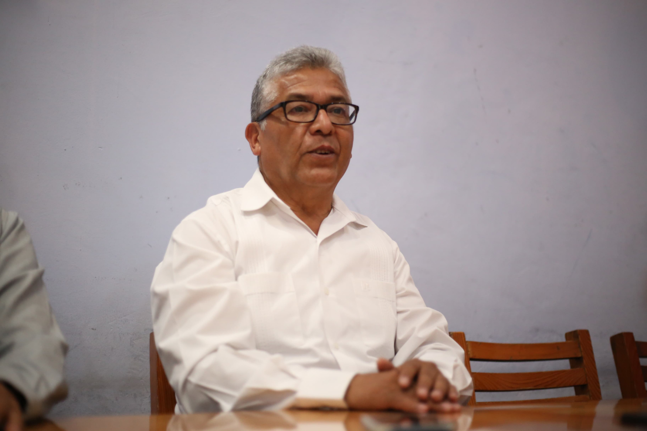 Nueve años sin diputado federal: Uriel Flores Aguayo