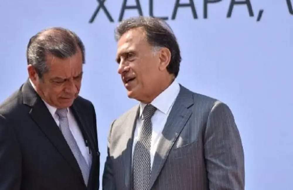 Yunes Linares y Enrique Pérez