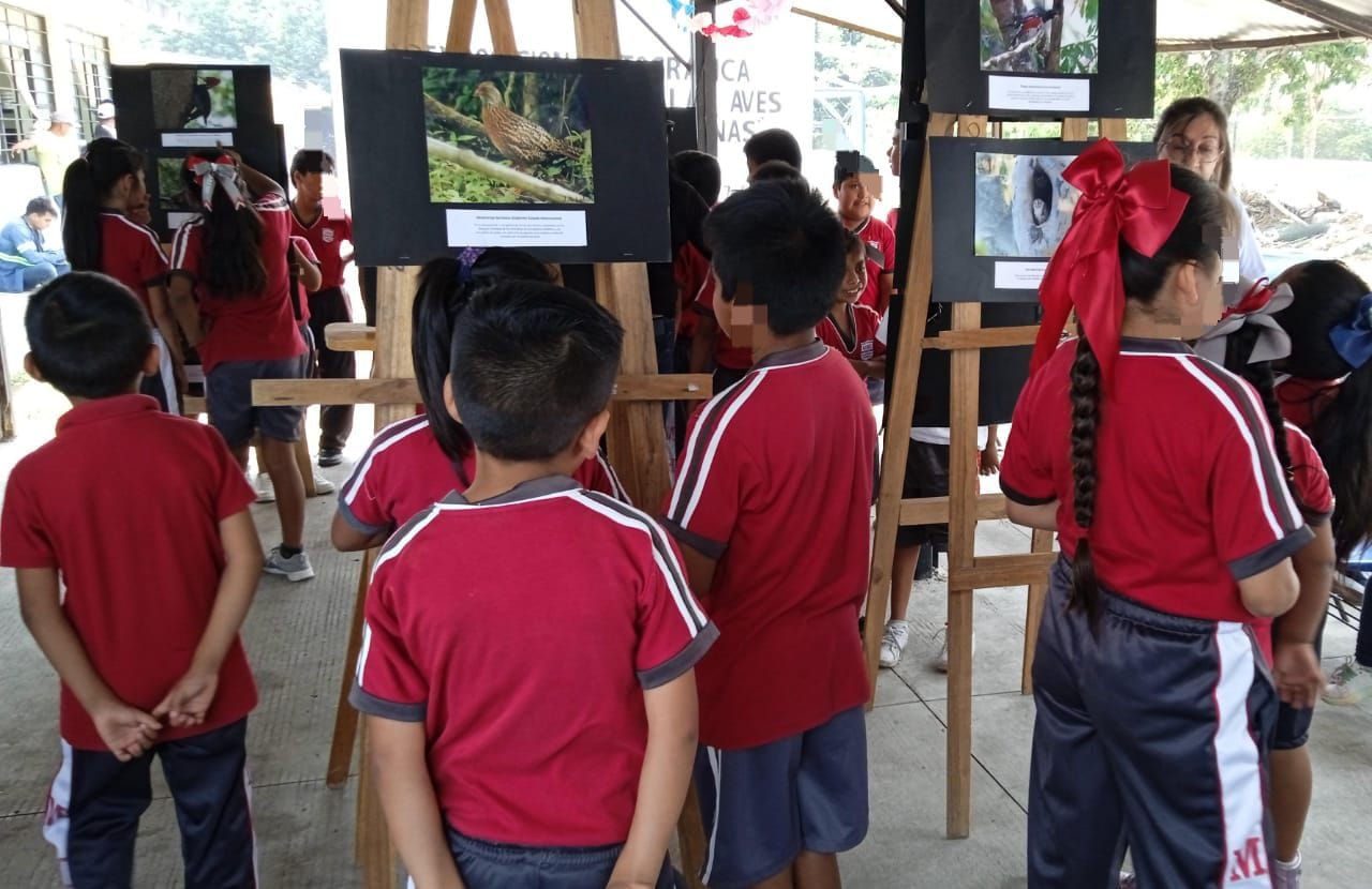 Llega a comunidades exposición fotográfica de aves WhatsApp Image 2024-05-07 at 16.14.14(1)