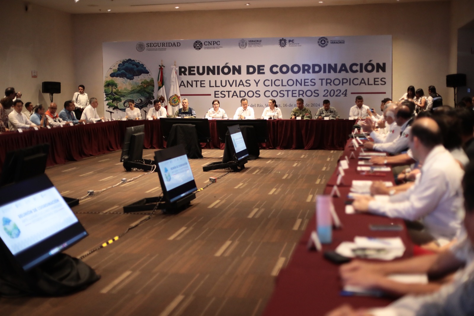 Veracruz, listo para la temporada de lluvias y ciclones tropicales reunion huracanes