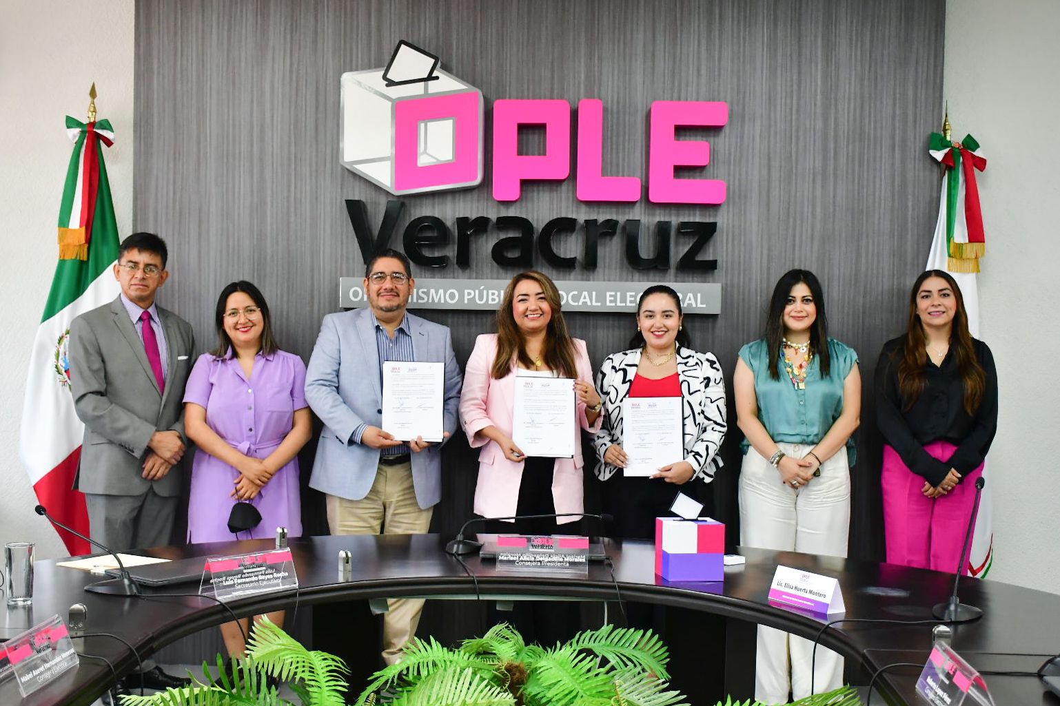 OPLE Veracruz firma convenio de colaboración con “Enseñas para la Inclusión”, asociación civil OPLE Veracruz