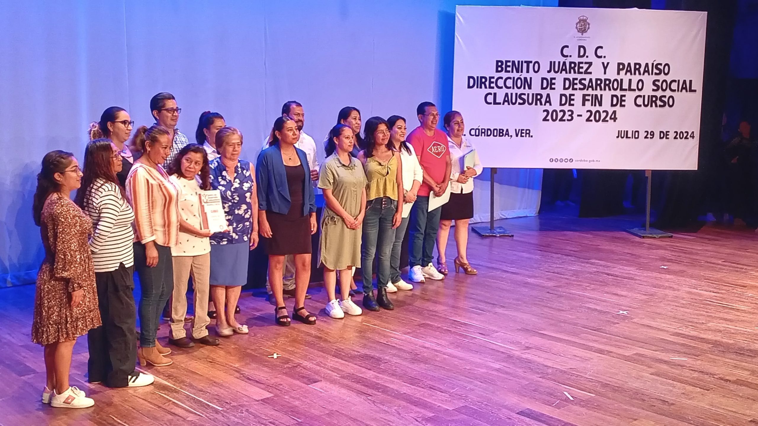 Se gradúan alumnos del Centro de Desarrollo Comunitario “Paraíso” y “Benito Juárez” en Córdoba WhatsApp Image 2024-07-29 at 20.06.31