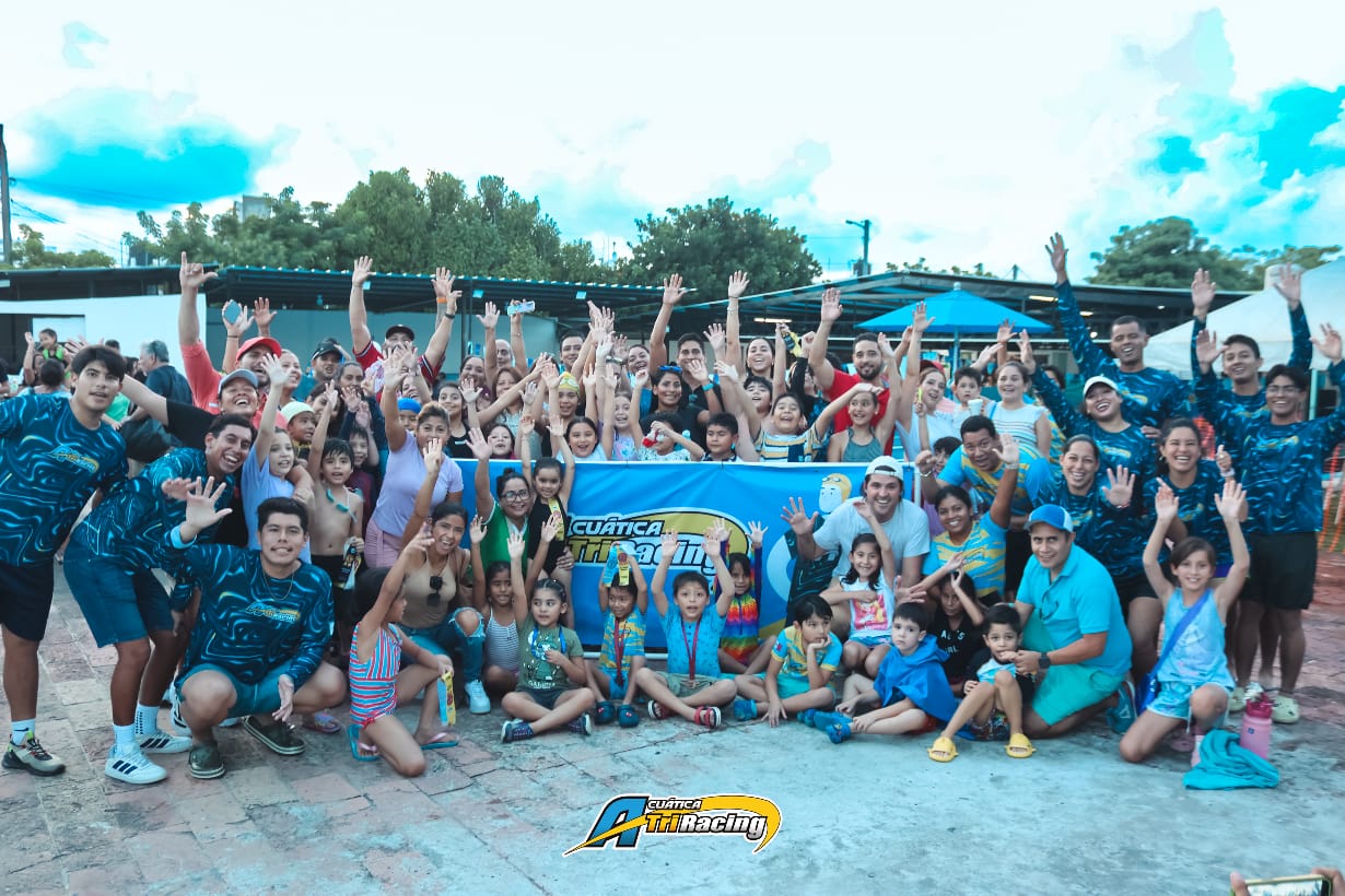 Acuática TriRacing brilla en elCircuito Jarocho de Natación IMG-20240818-WA0007