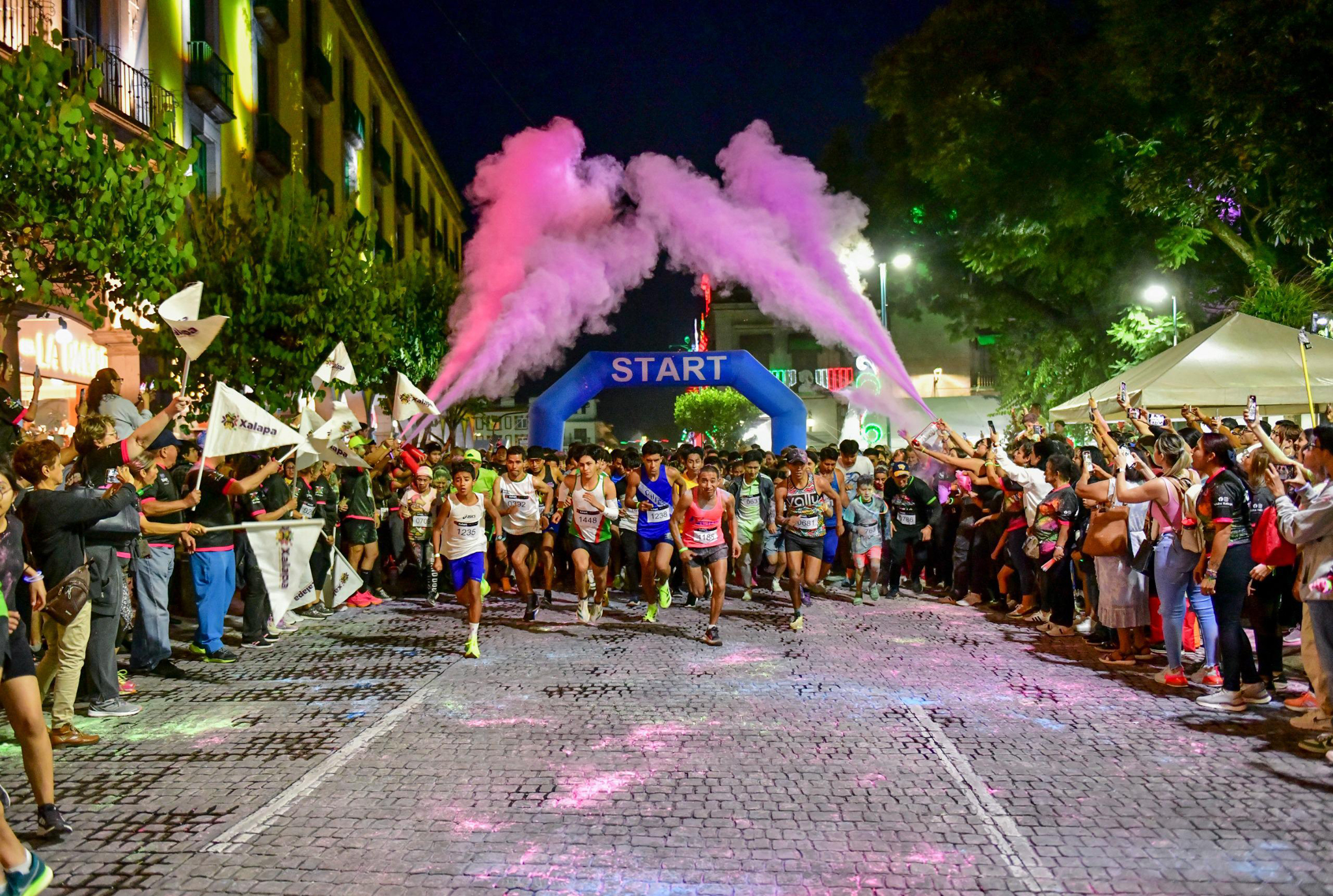 Con fiesta deportiva de colores, se realiza Carrera Tourism Color Run Carrera Color Run