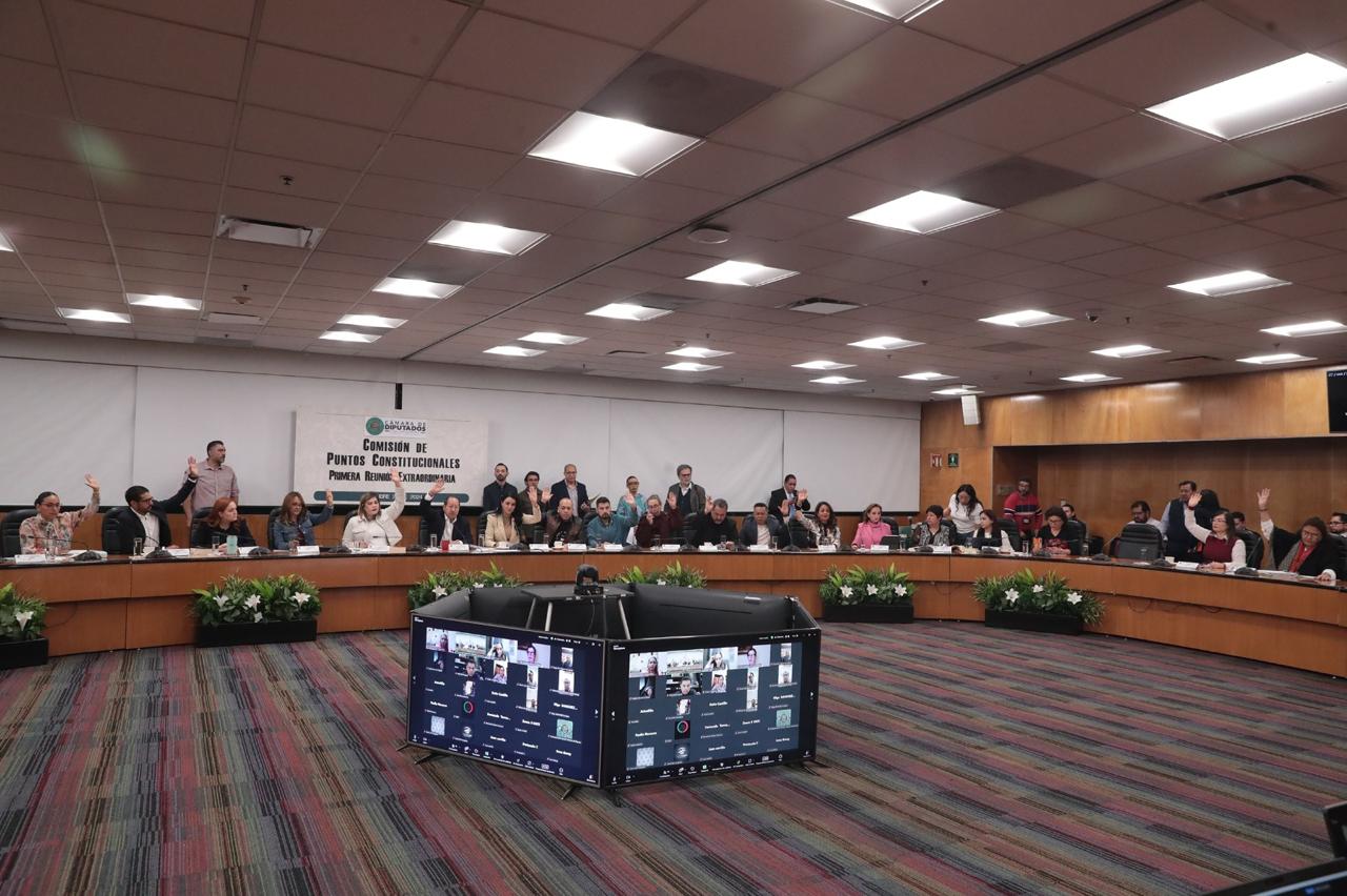 La Comisión de Puntos Constitucionales de la Cámara de Diputados se declaró en reunión permanente WhatsApp Image 2024-10-27 at 8.47.55 PM