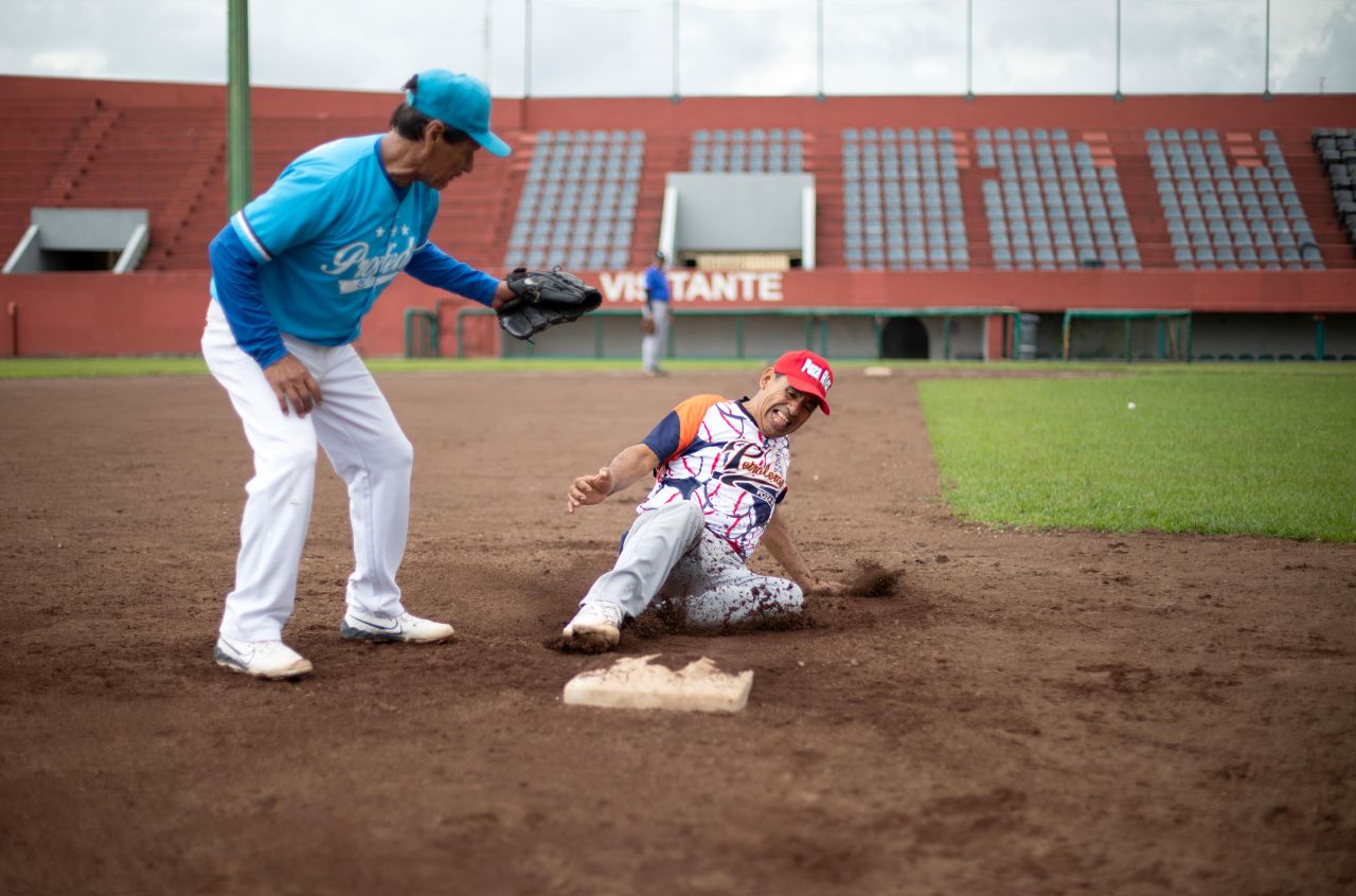 Invitan a Gran Master de Beisbol 60 años y más Beisbol 60 años