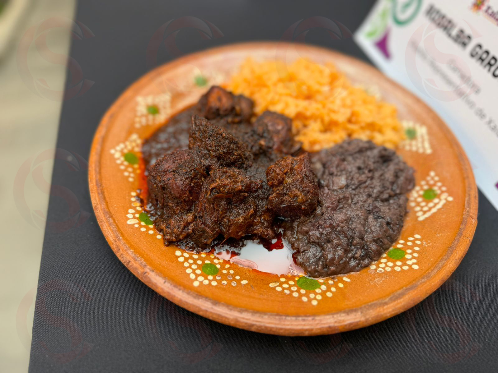 costilla en chile seco