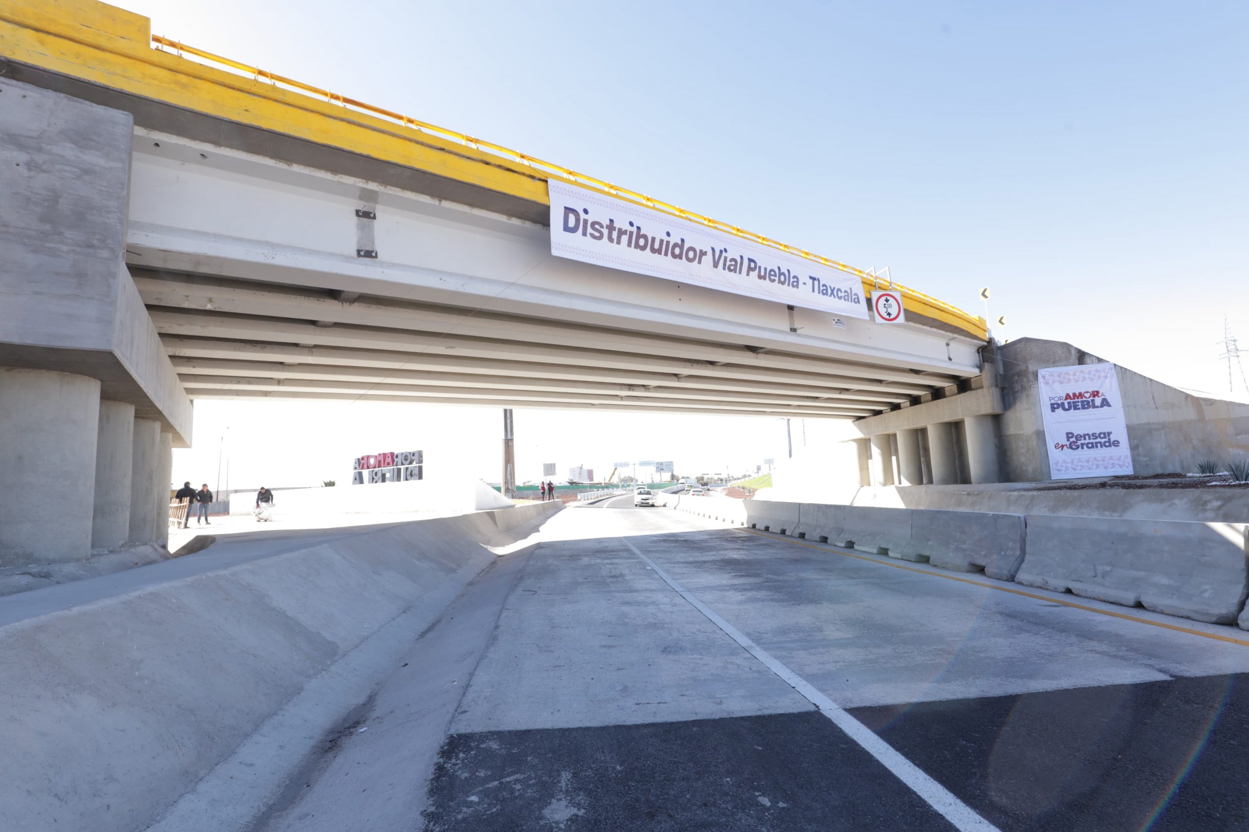 Puebla y Tlaxcala por la conectividad y el desarrollo económico Distribuidor Puebla-Tlaxcala