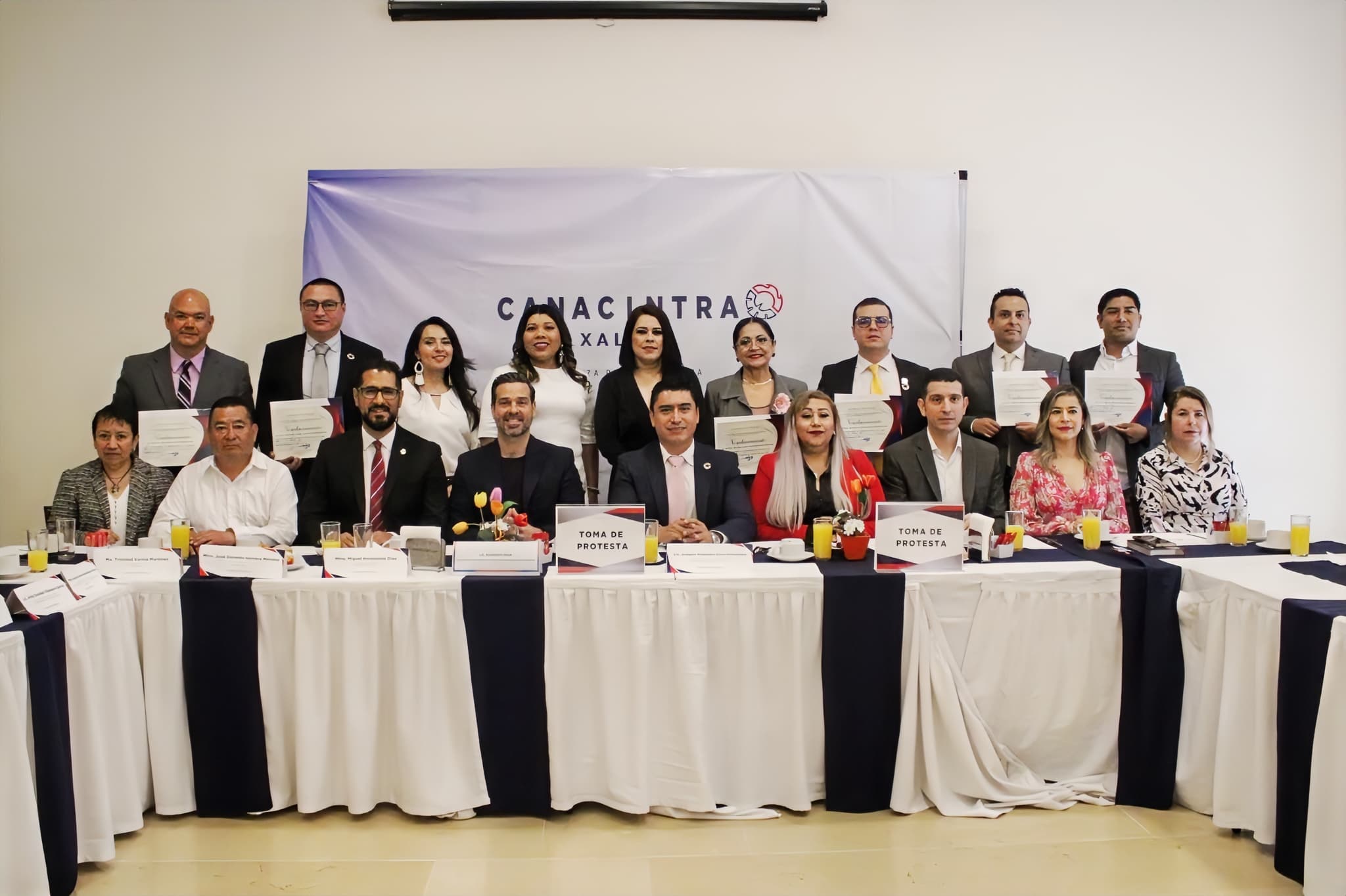 Toman protesta los integrantes de la Mesa Directiva de CANACINTRA Xalapa 2025-2026 WhatsApp Image 2025-02-12 at 15.04.56(1)