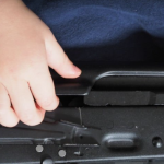 Niño dispara a su mamá por quitarle el celular en la Miguel Hidalgo; ya fue detenido