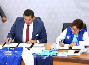 Armenta y Lilia Cedillo