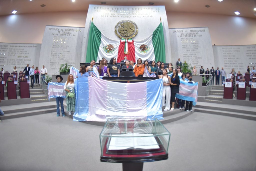NOV01ABRIL2025IDENTIDAD1