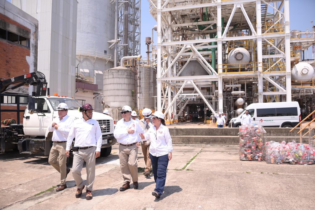 Rocío Nahle en Pemex
