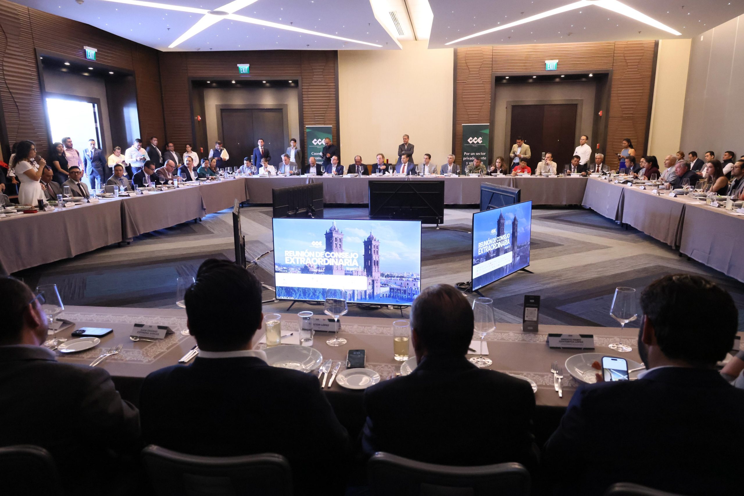 Gobierno y empresarios consolidan Alianza Estratégica para el desarrollo de Puebla WhatsApp Image 2025-05-20 at 15.17.53