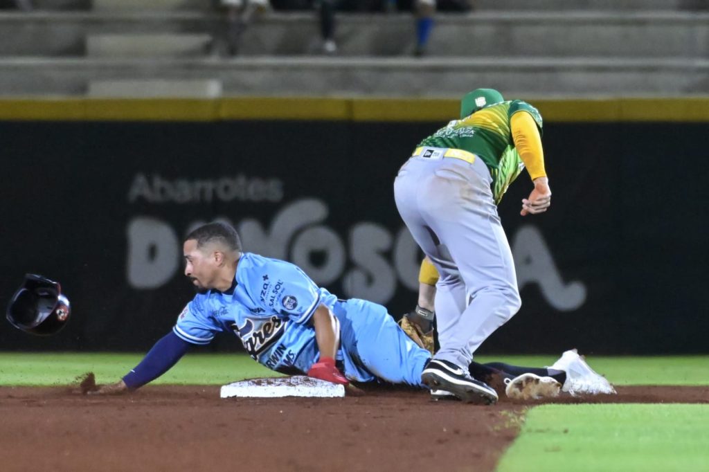 Pericos vs Tigres