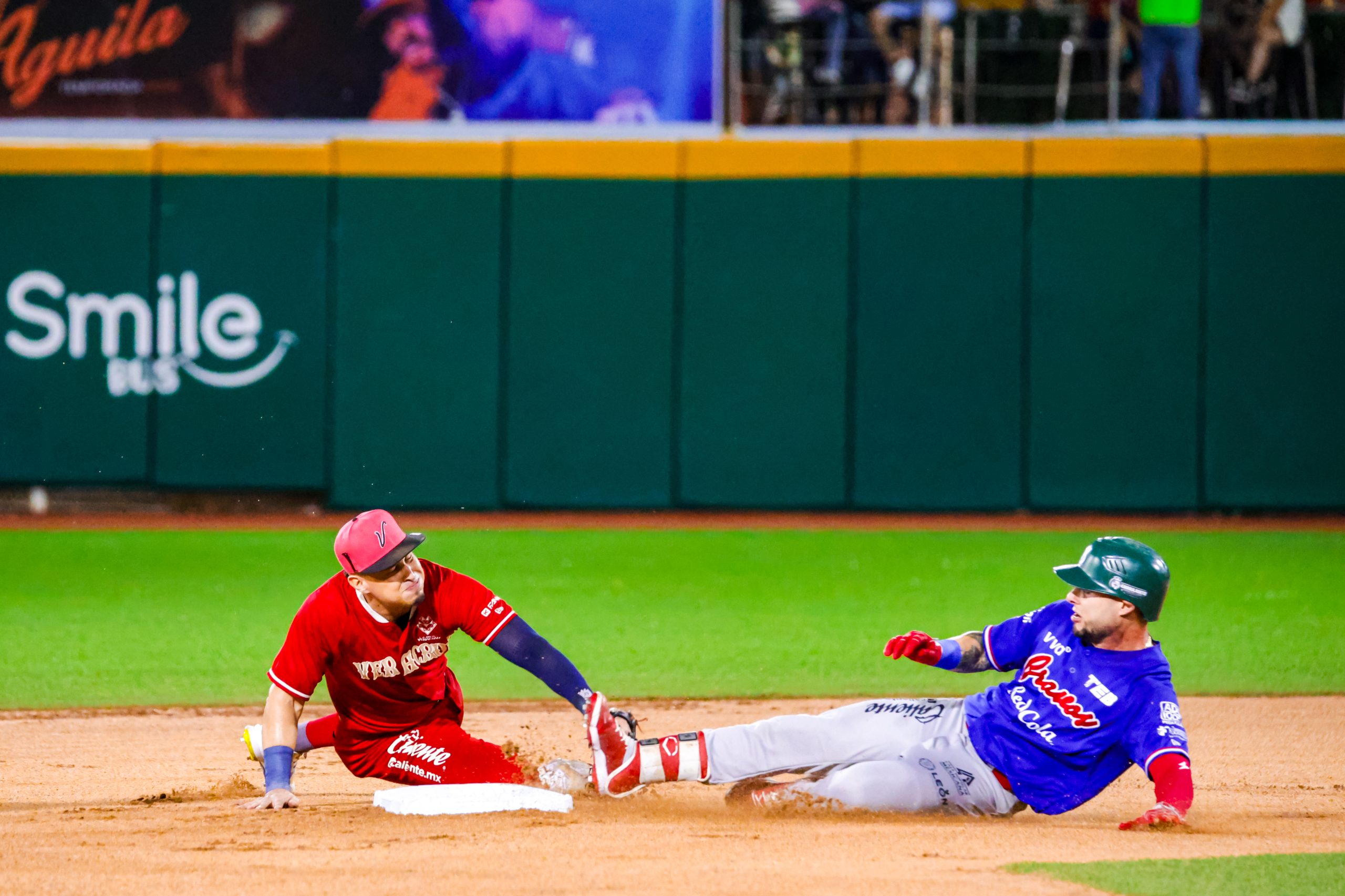 Lamet y Brito comandan triunfo y serie para El Águila Águila vs Bravos