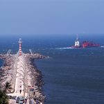 Conagua inspecciona playas del sur de Veracruz tras derrame; asegura que el agua del mar se mantiene limpia