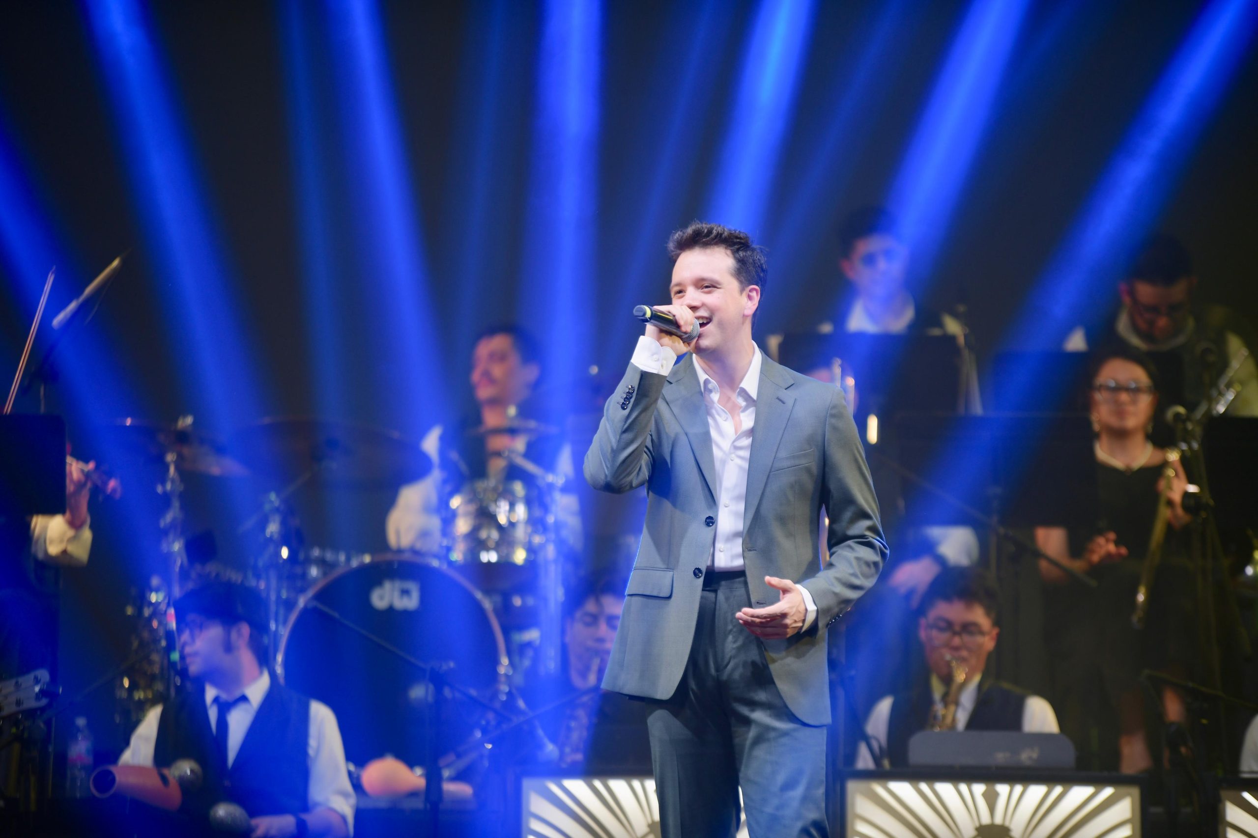En el Teatro del Estado, Gran Final del segundo Concurso Veracruzano del Bolero concierto-cantante-bolero
