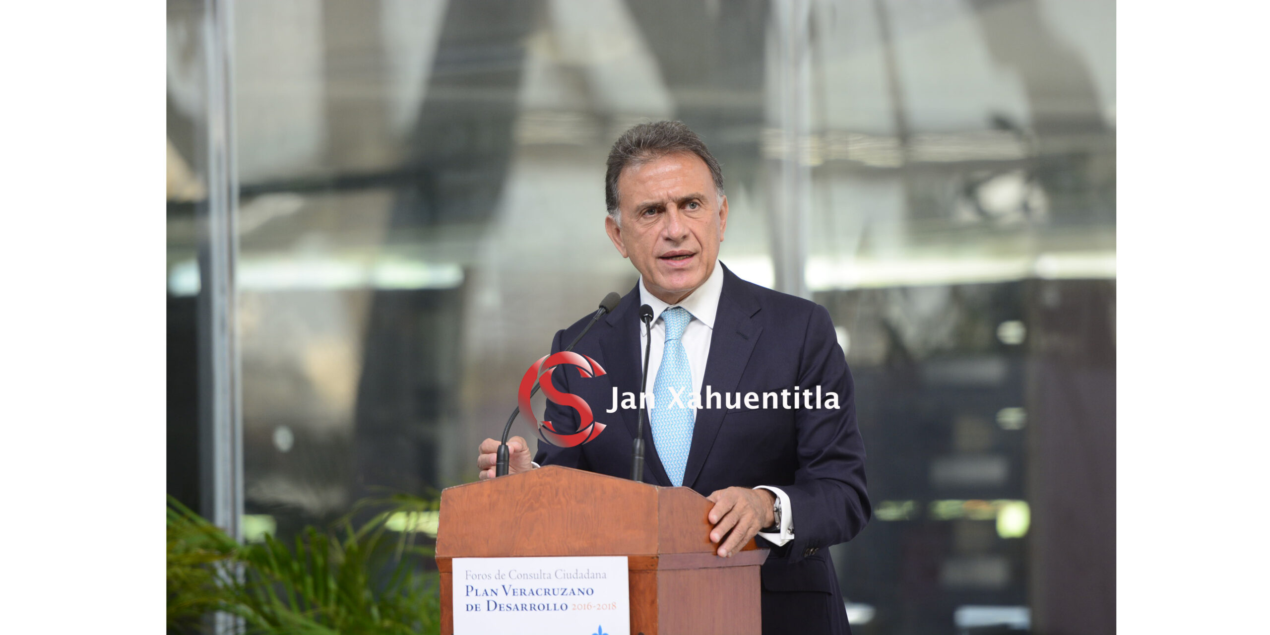 Miguel Ángel Yunes Linares-01
