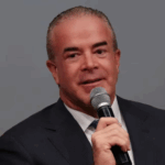 Dan orden de aprehensión a Raúl Rocha, dueño de Miss Universo