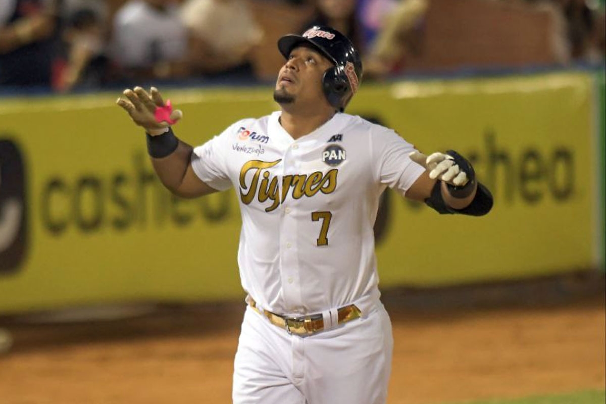 El venezolano David Rodríguez vestirá el jersey de los Pericos de Puebla David Rodríguez